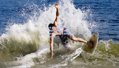 乔-科尔预言枪手登顶英超之路将遭红军强力阻击，冠军悬念或持续至末轮