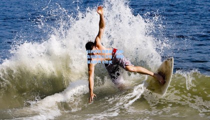 科纳特伤情更新，提前告别国家队征程，利物浦后防再添隐忧